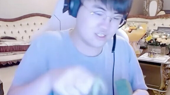 Zaitai’s birthday unboxing of gifts from fans: When I saw this, I was stunned for an hour.
