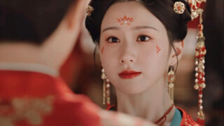 للمرة الأولى أعرف أن هناك طقوس إزالة المروحة في حفل الزفاف الكبير، كم هو مثير للاهتمام!