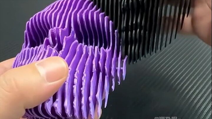 Xem xong thì cái ngọc bội bà nội tặng cho tôi nổ tung…