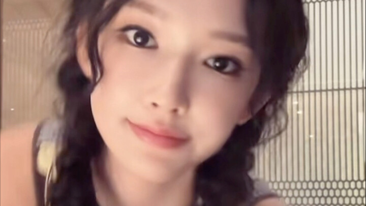 [Cheng Xiao Lemon Fork Angel Dance Challenge] After recording the outdoor variety show, I got my pho