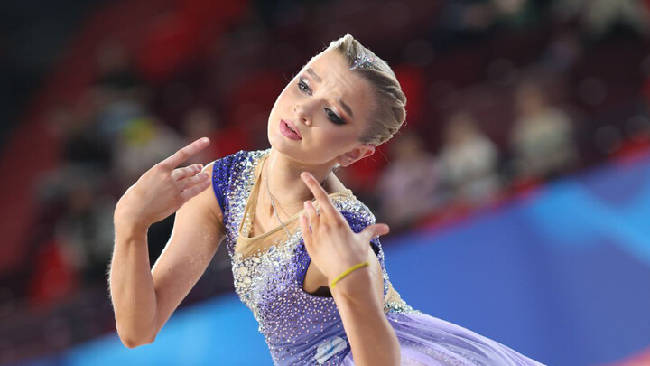 [Artistic Gymnastics] The “Ball Goddess” Junior Sister’s Stunning Hands-Free Routine – Alexandra Bor