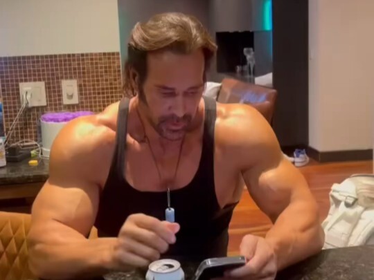 A casual moment is like this