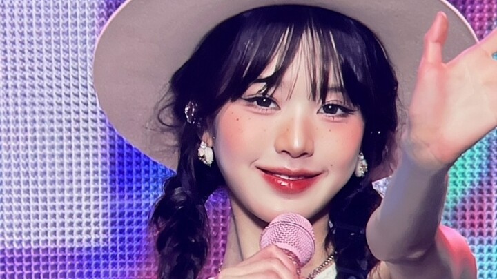 [Zhang Yuanying] The girl wearing a denim straw hat is so beautiful I can’t stop screaming!!!!