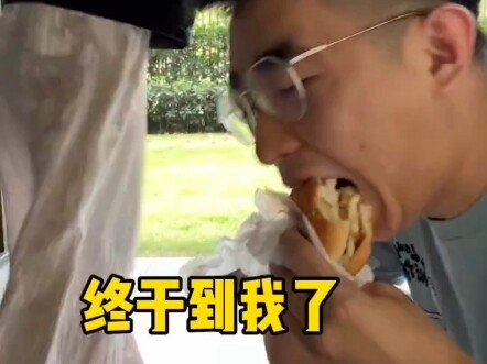 螳螂捕蝉黄雀在后