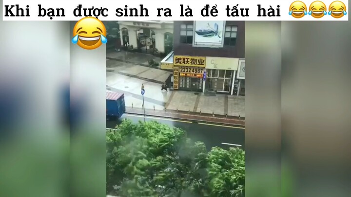 Khi bạn sinh ra là để tấu hài