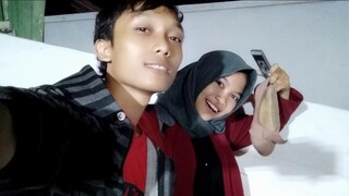 Ajakin Pacarmu Ke Alun-Alun Kidul Main Egrang, Biar Romantis