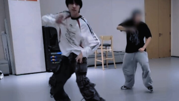 【Yang Bowen】Dancing Is a Breeze!