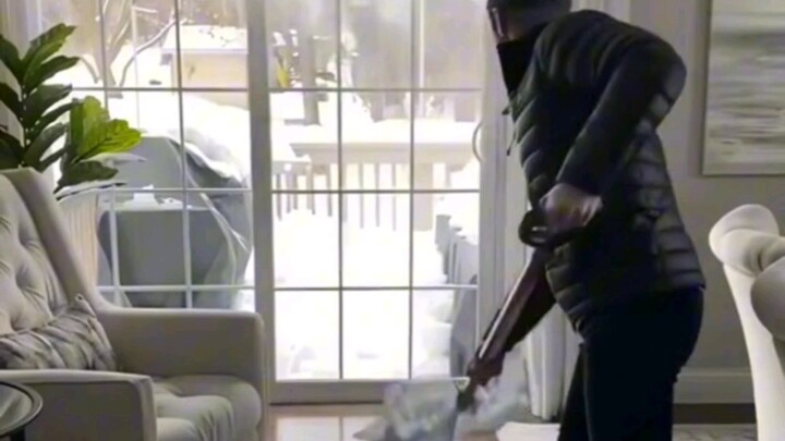 แดเนียล ลาเบล ถ่ายทอด “ถ้าความเป็นจริงมีความหน่วง”