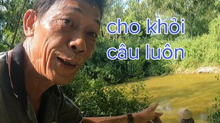 Đang Câu Cá Ngon Lành Bị Tư Cà Khịa Hù Chạy Xanh Mặt