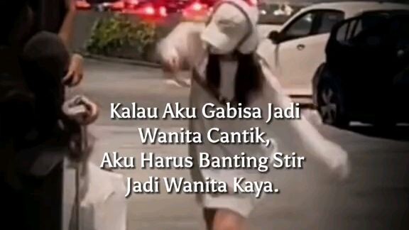 lelah hidup mari gila di dunia kita sendiri