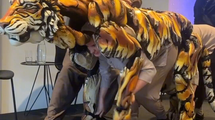 ความหวาดกลัวที่ถาถมเข้ามา