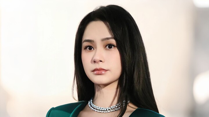 Wajah dewa yang sesungguhnya tidak pernah bergantung pada filter...