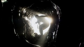 神秘洞穴隐藏着“终极”，一部包含了物理学、生物学、哲学等元素的科幻佳作！