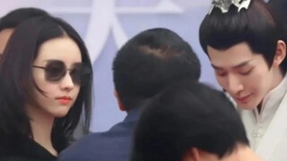 Dia sangat mencintainya! (Kalau tidak manis, aku akui kalah)