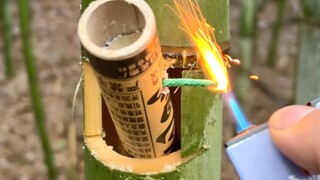 Pháo hoa theo đúng nghĩa đen!