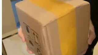 快递员:你什么快递一直在动啊