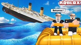 GEMİ BATIYOR! Kaç ve Hayatta Kal - Roblox