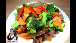 ผัดบร็อคโคลี่น้ำมันหอย : Stir Fry Broccoli with Ear Mushroom l Sunny Channel