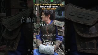 #烈焰 阿狗学鬼木一学一个不吱声！ #任嘉伦 #邢菲 | Burning Flames | 烈焰 | iQIYI