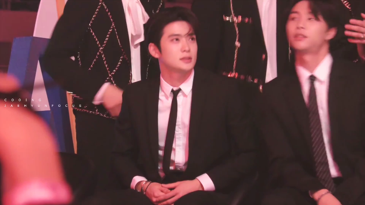 I just searched for reaction on YouTube and saw this Jonny and it made me laugh.