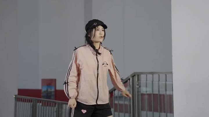 【BDF2025 | Nanjing University】Hear WO! Stand in front of the camera and say hey to yourself!