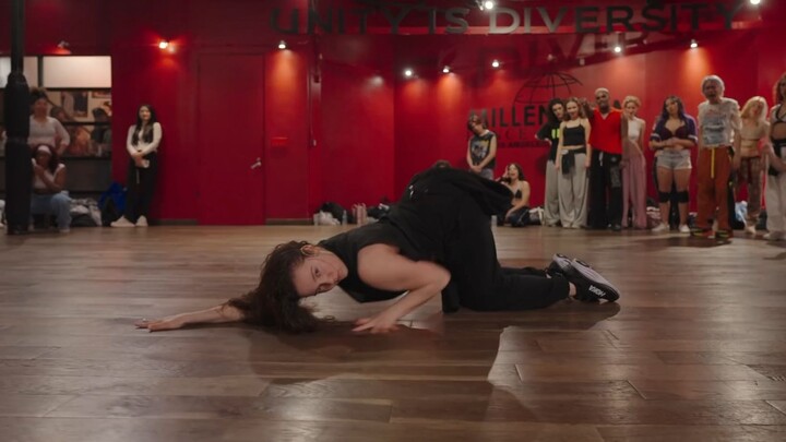 【KAYCEE RICE】เคย์ซีรับเชิญโดยโจโจ้ โกเมซ เต้นประกอบเพลง Sports Car - เทท แมคเรย์