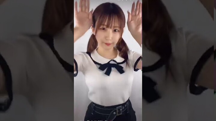 TikTokNo168 Asian high school girl's sexy dance