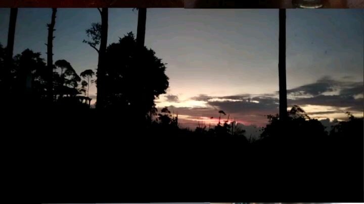 hanya tinggal bayanggan