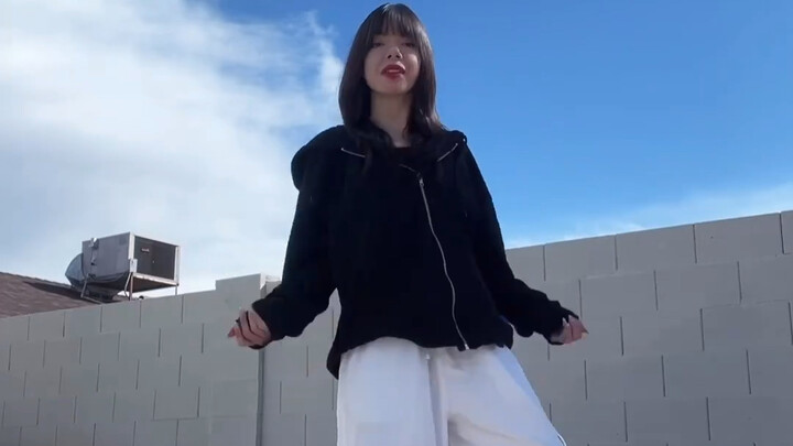 التحليل قادم #الفتى_لي #رقصة_كرينا #رقص