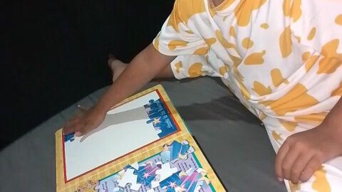playing puzzles