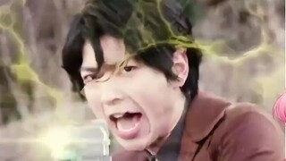 Japanese special effects V look at Kamen Rider Kadota [Kuroto Aria]
