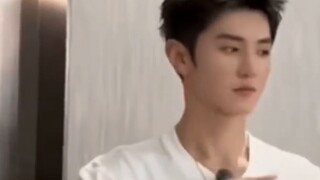 Guli Nazha × Chen Zheyuan มีลีลาการเต้นที่แตกต่างกัน คนหนึ่งเป็นนักเต้นที่สง่างาม ในขณะที่อีกคนเป็นน