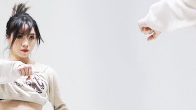 LISA x Taeyang 《Shoong》 บทเรียนแบบพลิกกลับอย่างรวดเร็วและมหัศจรรย์