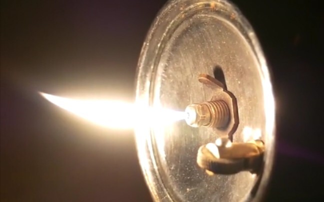 โคมไฟที่ไม่กินไฟ ไม่กินน้ำมัน — เสริมความรู้ สุดยอดเทคโนโลยีล้ำสมัย