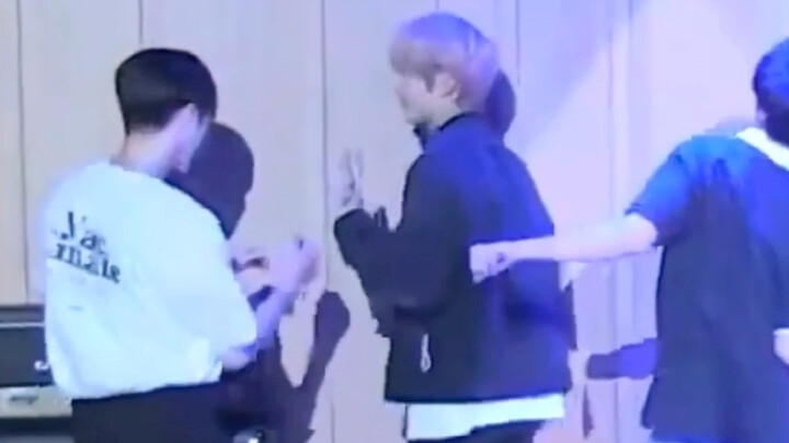 很会跳舞的体院学弟