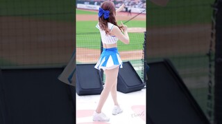 기립근 화가난 최홍라 치어리더 HongRa