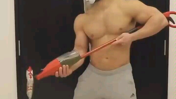 Watch how foreigners deal with the virus