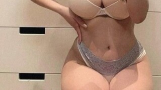 mau di hempit sama tante 18+