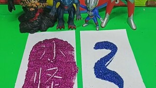 Ultraman Jr. cũng muốn lấp lánh