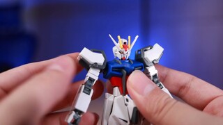 【Mainan P】Inkubator Raja Tongkat Manusia Super! HG STRIKE GUNDAM berbagi sederhana