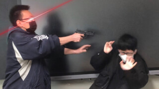 《现 在 谁 才 是 班 主 任 ？！》