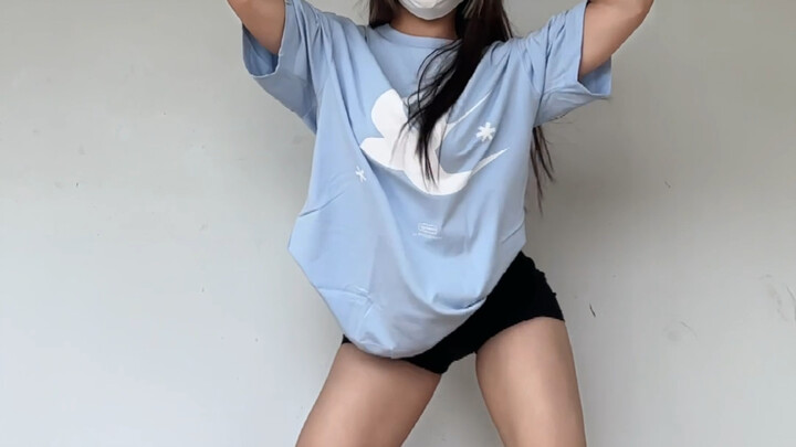 电吉他版🎵太好听了 感觉像在吹夏日的晚风🍉#nicebody #mokey编舞 #电吉他