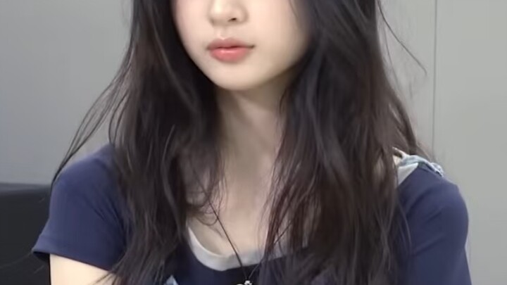 Năm người, năm kiểu động tác mở màn khác nhau