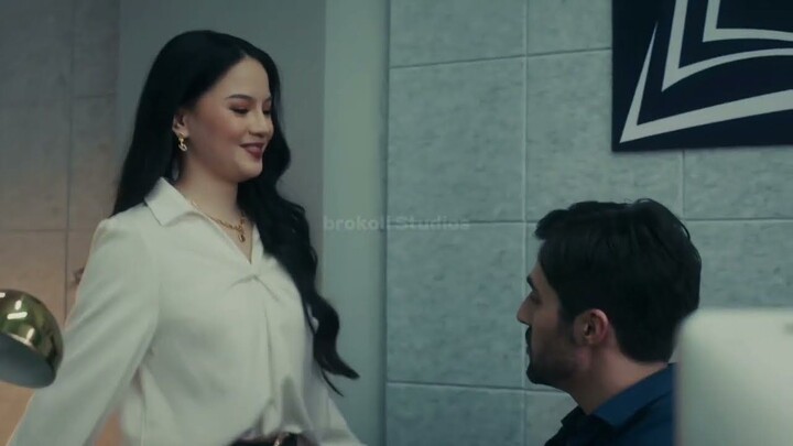 Atasan Tertarik dengan Tulisan Karyawannya, Tapi Ini Bukan Cerita Biasa❗Alur cerita film