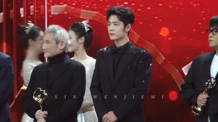Xiao Zhan smiled when he saw the Boonie Bears doll. His smile was so sweet.