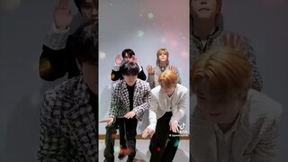 Le Know, Changbin, Seungmin And I.N "Thunderous X Jingle Bells" #ytshorts #recommended #shorts #fypシ