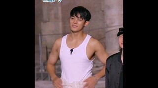 He's so handsome ✨ #seventeen #mingyu #woozi