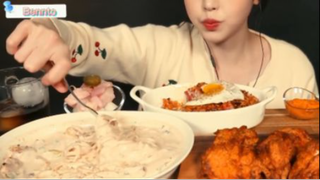 Cơm kim chi, mì Ý sốt kem,...phần 3 #mukbang