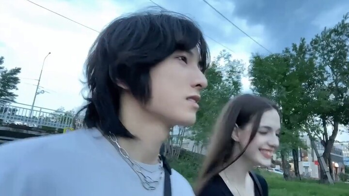 Saya bertemu seorang gadis cantik saat bermain Genshin Impact, tapi dia tidak menyadari kecantikanny