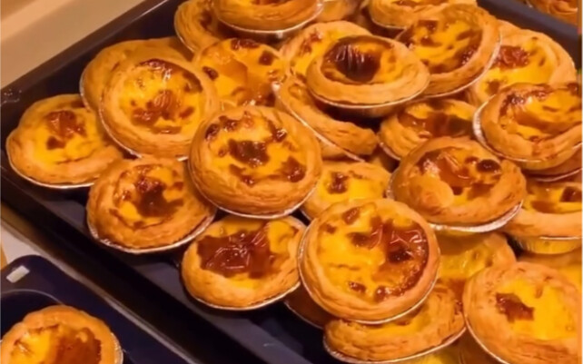 [The Right Way to Eat Egg Tarts] I Tried *Every* Egg Tart Recipe Online… And Finally Found It: The D